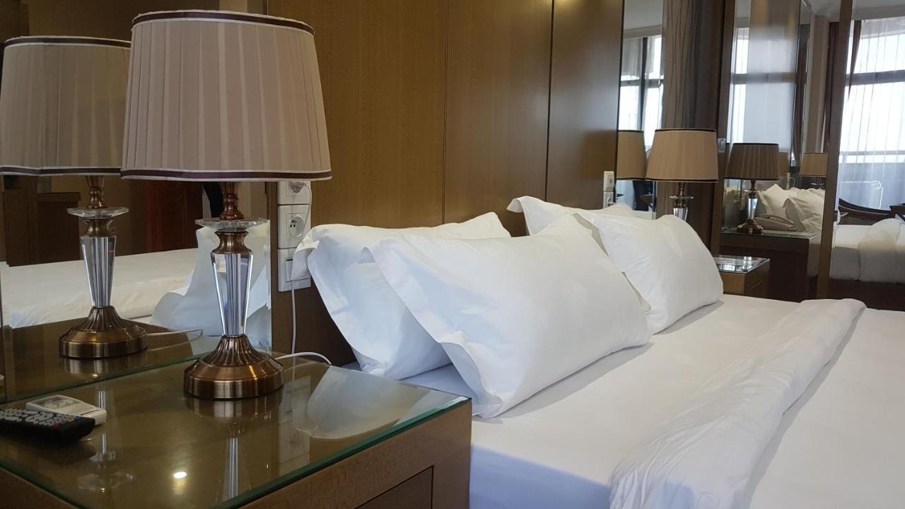 Edmond Hotel 布拉柴维尔 外观 照片