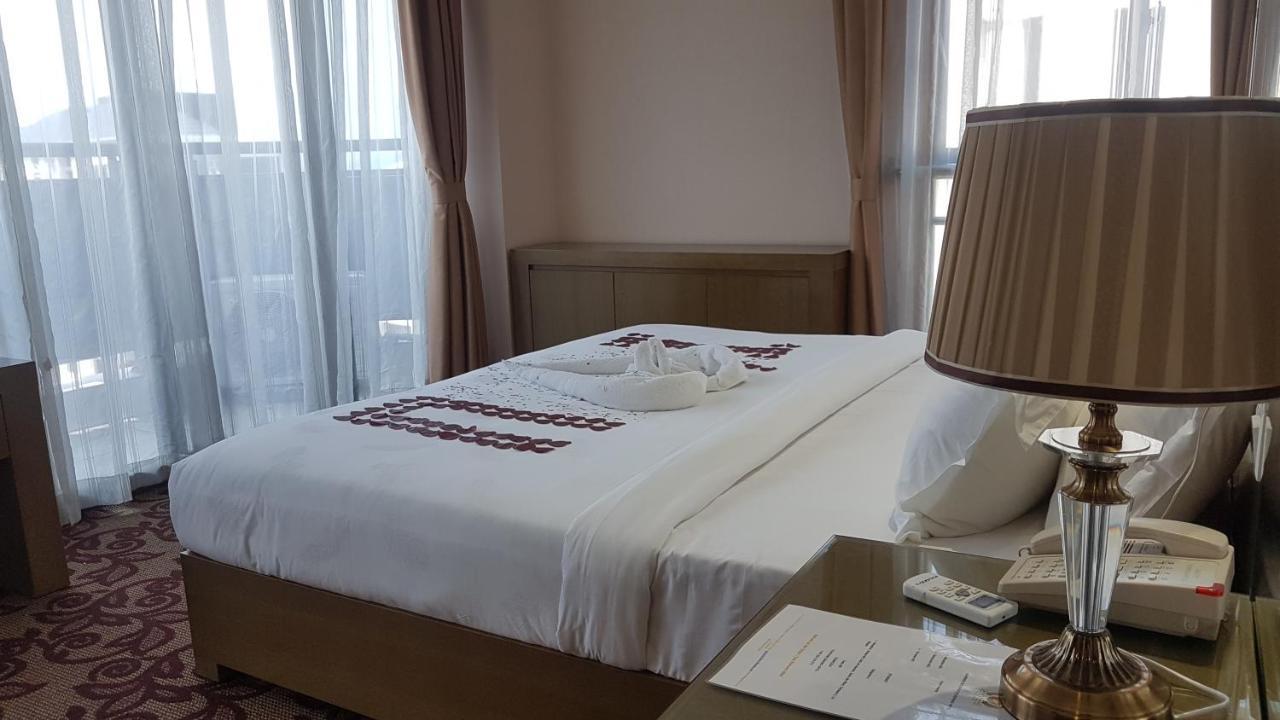 Edmond Hotel 布拉柴维尔 外观 照片